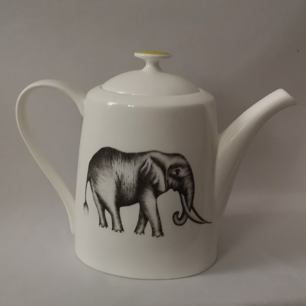 Lovely White Fine Bone China Elephant Theme Teapot, Churchill Harlequin Amazilia